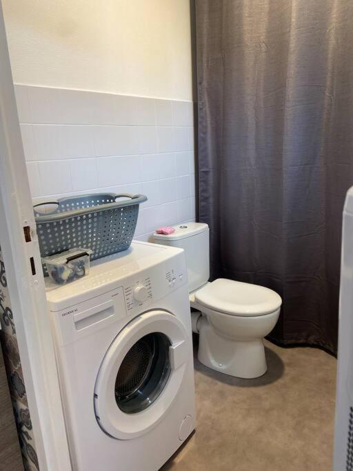 Le Saint-Amour Appartement Classe 2 Etoiles Екстер'єр фото